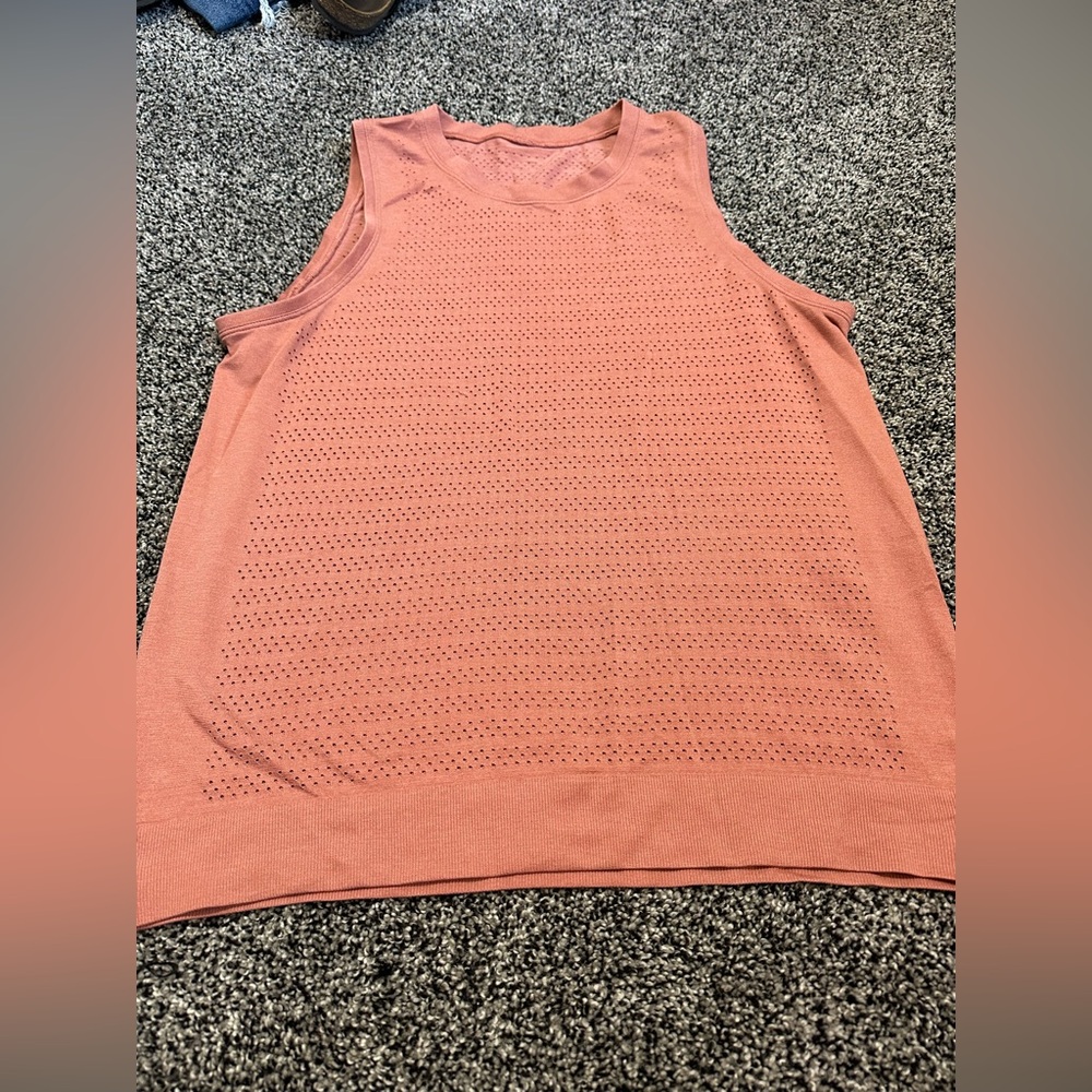 Lululemon Swiftly Relaxed fit tank